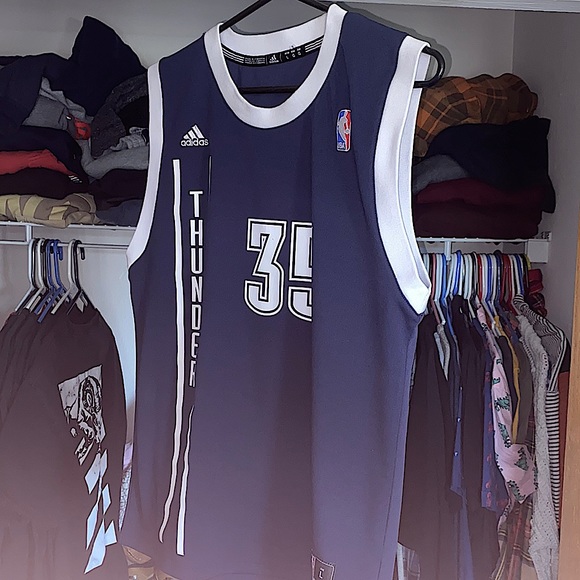 Kevin Durant Thunder Jersey - Picture 1 of 2